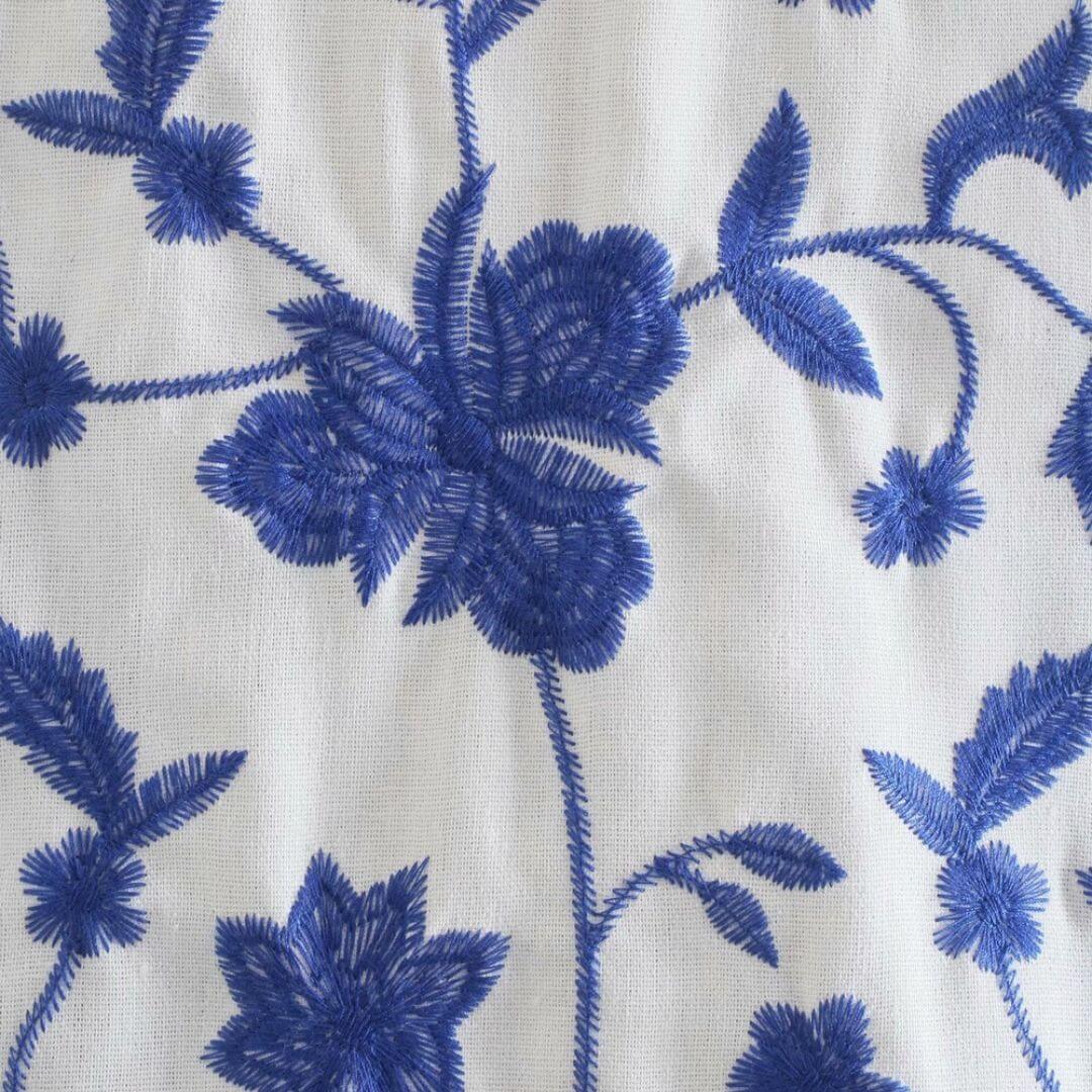 Blusa Feminina Flores do Outono